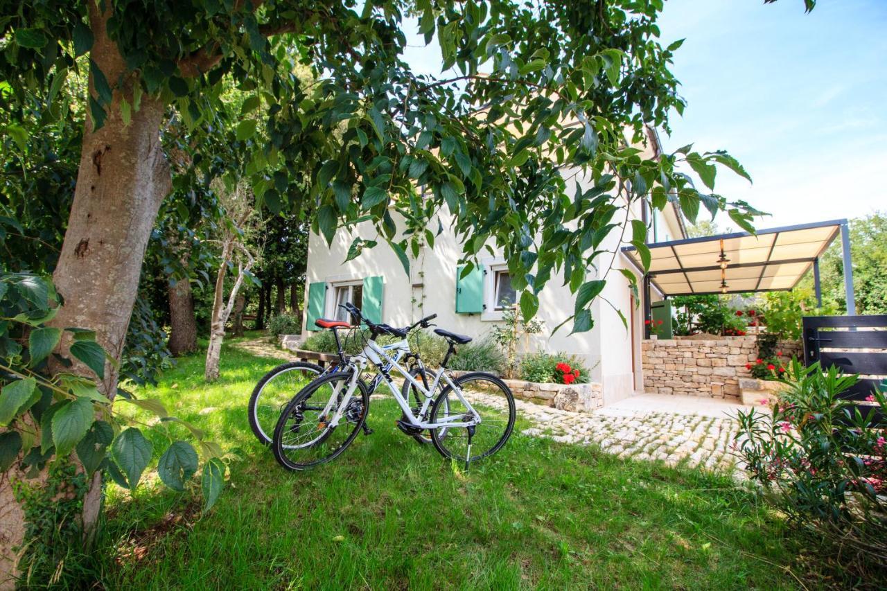 Holiday Home Mikula Krnica Exterior photo